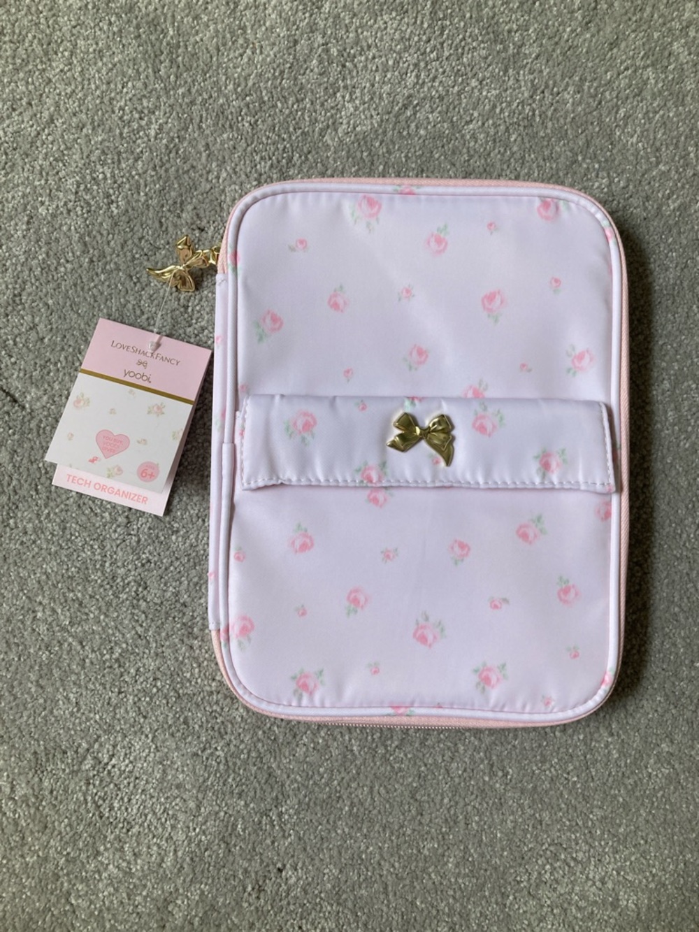 IN-HAND | LoveShackFancy x Target Yoobi Blooming Heirloom Ditsy Tech Organizer - Picture 2 of 7